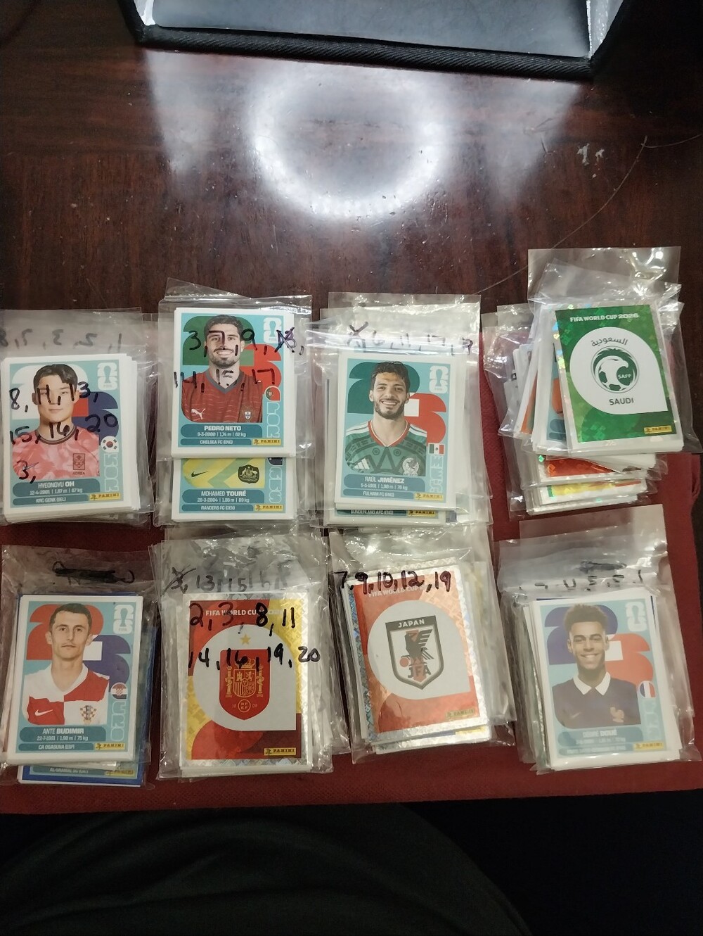 2026 FIFA WORLD CUP STICKERS CREATE YOUR BUNDLE USA AND LATAM PRINTS - Picture 1 of 2